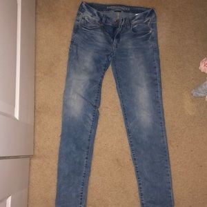 US 4 American Eagle Skinny Jeans